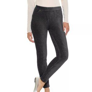 #1379 Hue Classic Corduroy Leggings